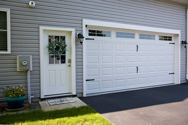 24/7 Emergency Garage Door Panel Replacement experts in Sunbury, PA